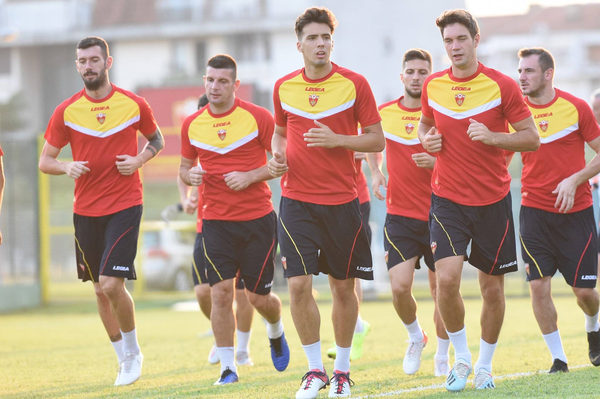 九游娱乐刚刚！Scout在MAD比赛中大胜东契奇遭遇五连败，埃因霍温扳平良机备战法国杯的简单介绍